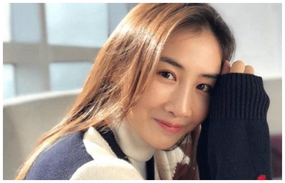 "蹦床公主"何雯娜晒照!网友评论"生娃工具",本人发文回应