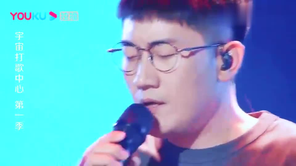 宇宙打歌中心 金志文的歌曲收获大家的赞美 直击人心的声音 宇宙打歌中心 金志文的歌曲收获大家的赞美 直击人心的声音