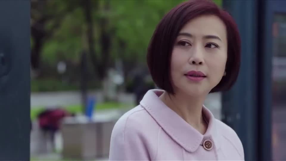 婚姻遇险记:穷老师爱上大妈,赚钱养家,不料大妈竟是顶级富婆