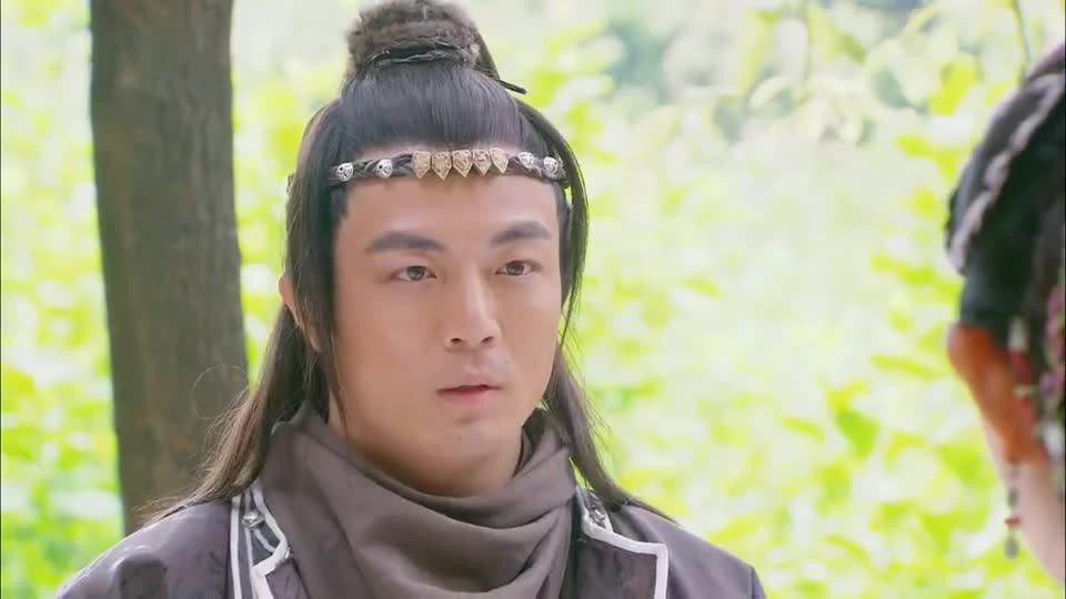 薛应龙得知母亲是樊梨花后,喜出望外,愿跟随樊梨花救丁山