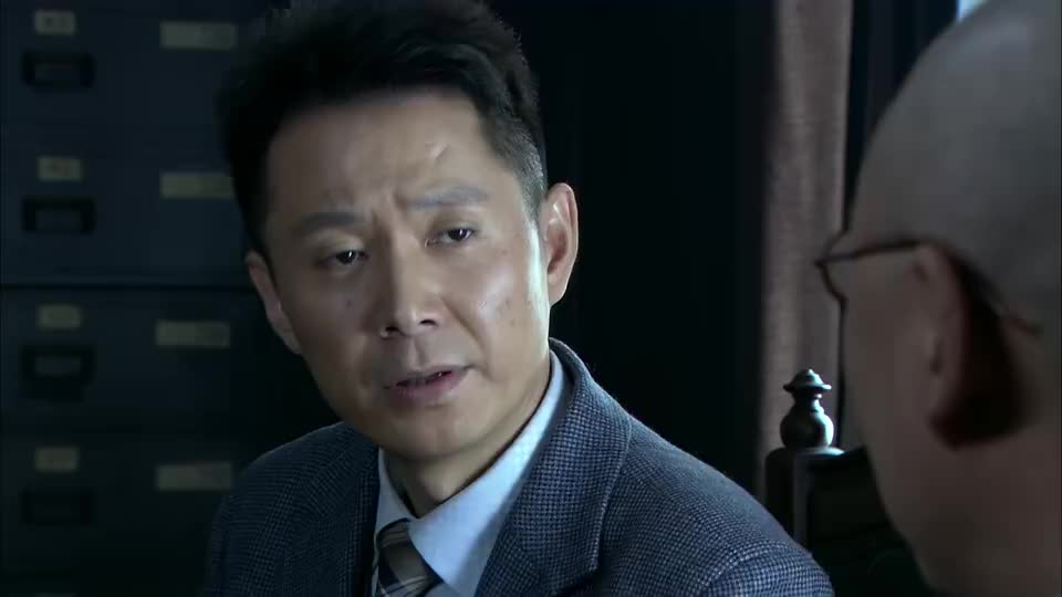 叶宇飞不要金条让吕鸿儒拉自己入伙