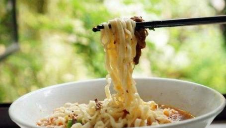 同样吃泡面，中国人吃10分钟，<a href=