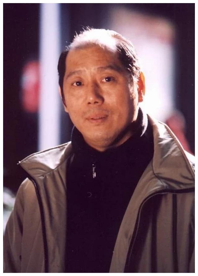 李诚儒大胆批评送礼现象年轻演员不学好苦练演技才是演员本分