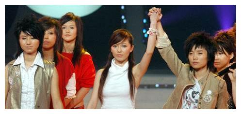 "超女"唐笑,"打武警事件"13年后,嫁豪门卖飞机生活奢侈