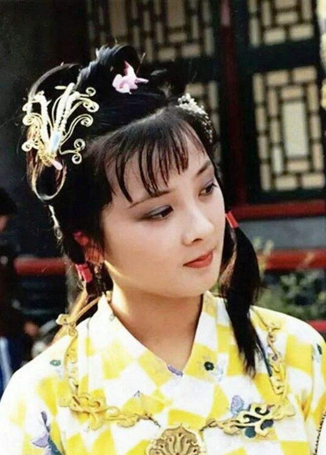 张静林整体很符合,但身体太过健康,胡泽红性格太开朗,和黛玉性情不符