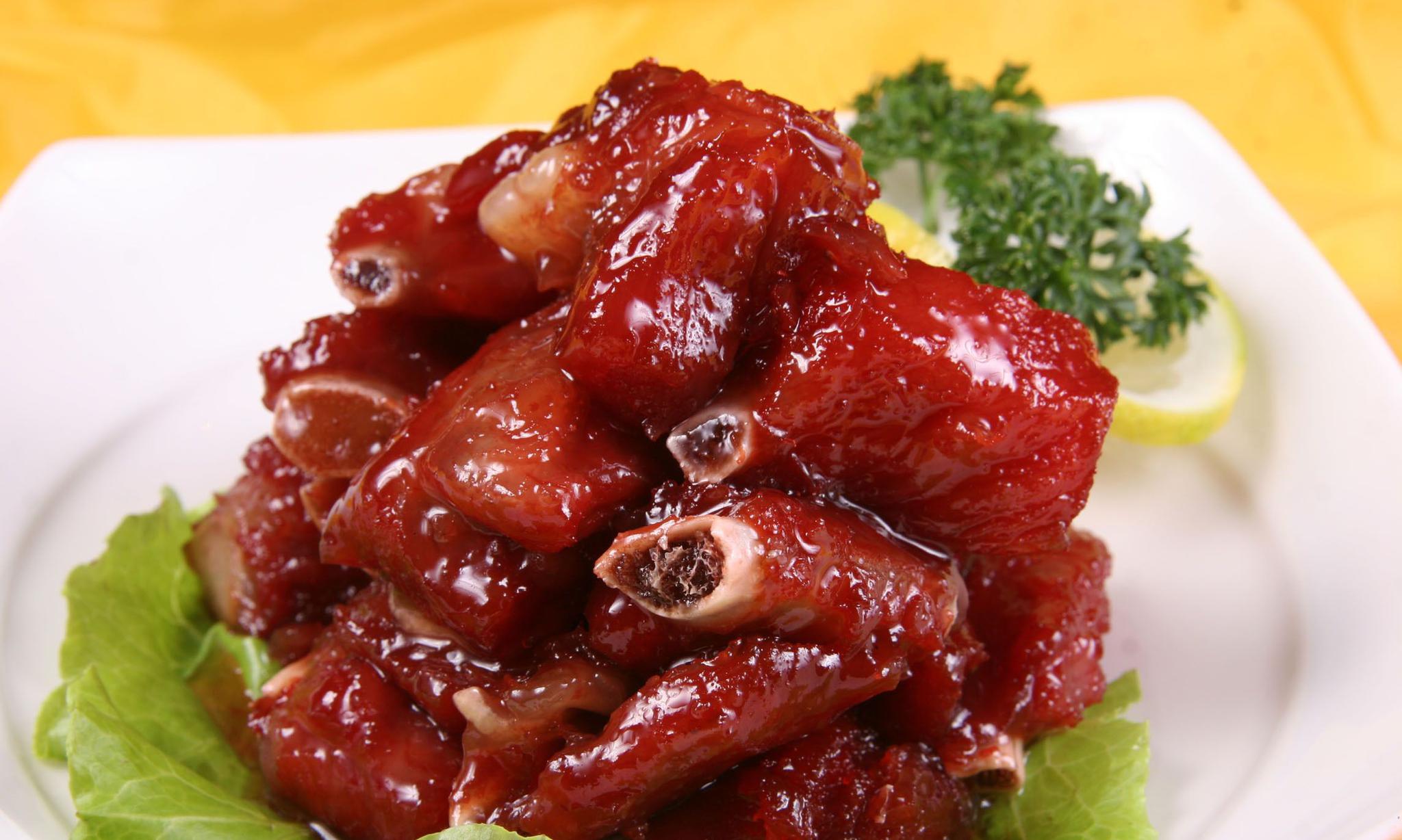 走进上海,品尝上海特色美食小吃,感受上海滩的饮食文化!