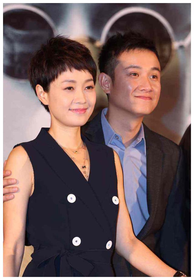 马伊琍疑似新恋情被曝光,亲密搂脖王大陆为之庆生,好心情藏不住