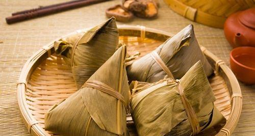 粽子怎么包的步骤视频（粽子怎么包的步骤视频慢动作）-85模板网