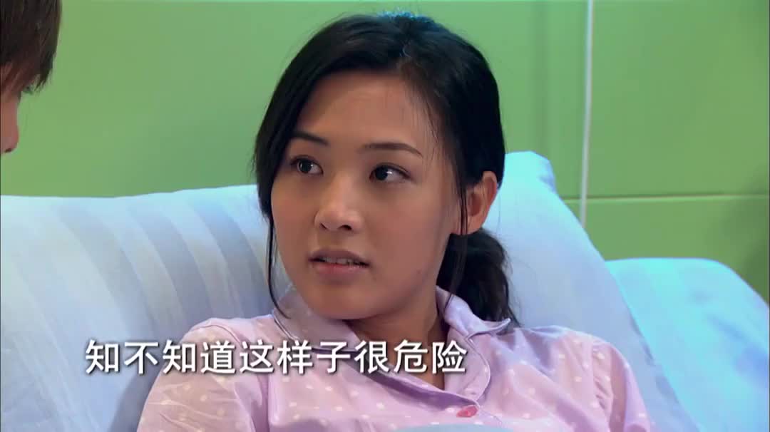 孙晓菁太有手段了一出苦肉计重新博得了严格的信任