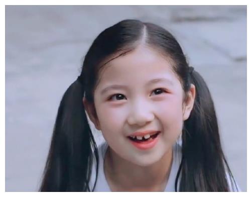 难怪看小时候"李尖尖"眼熟,原来和千玺合作过,恕我眼拙!__财经头条