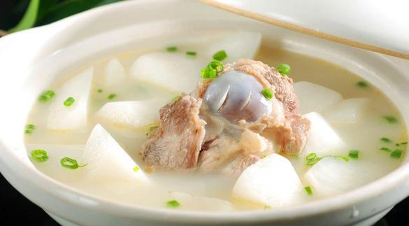 无论炖什么骨头汤，只要牢记这3点！保证汤越炖越白，肉越炖越香休闲区蓝鸢梦想 - Www.slyday.coM