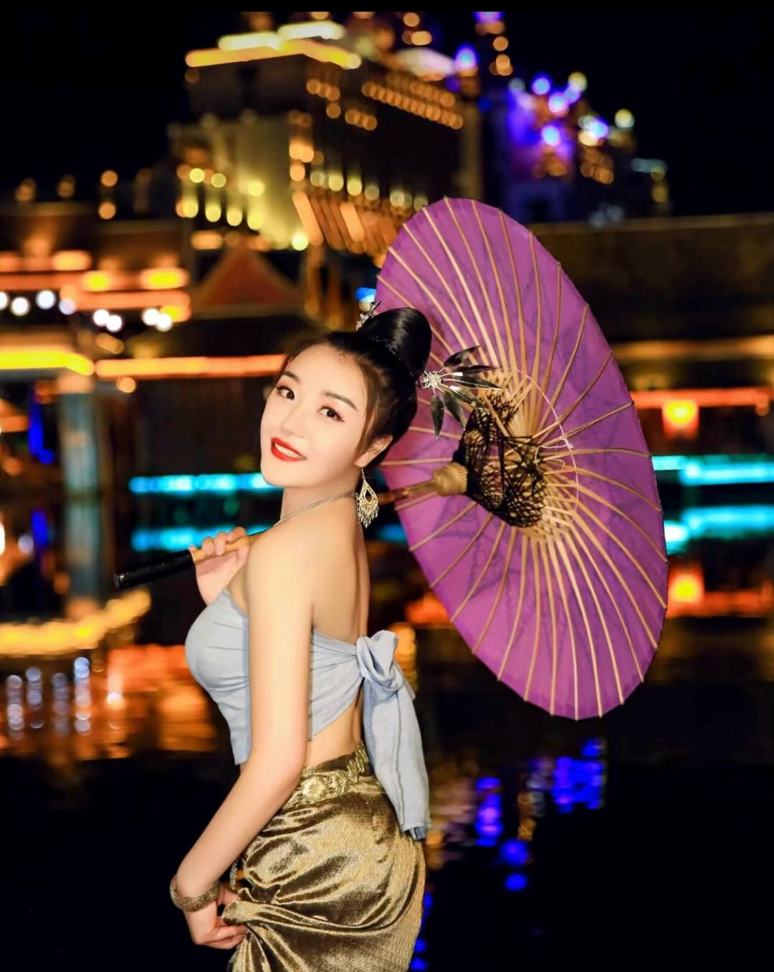 西双版纳小女生的风情万种