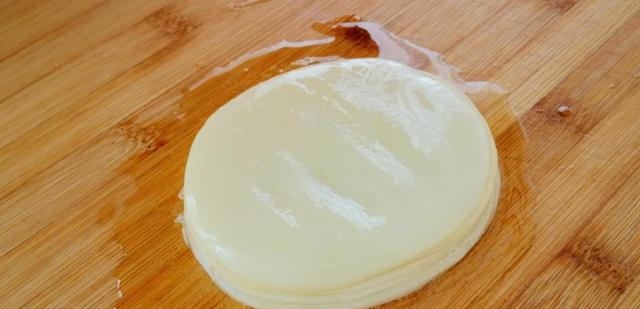 土豆不要炒着吃了,教你秘制新吃法,皮薄馅大,一上桌就被抢光休闲区蓝鸢梦想 - Www.slyday.coM 土豆不要炒着吃了,教你秘制新吃法,皮薄馅大,一上桌就被抢光休闲区蓝鸢梦想 - Www.slyday.coM