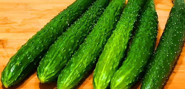 黄瓜不能随便买,要避开1个误区,牢记3个基本点,一挑一个准休闲区蓝鸢梦想 - Www.slyday.coM 黄瓜不能随便买,要避开1个误区,牢记3个基本点,一挑一个准休闲区蓝鸢梦想 - Www.slyday.coM