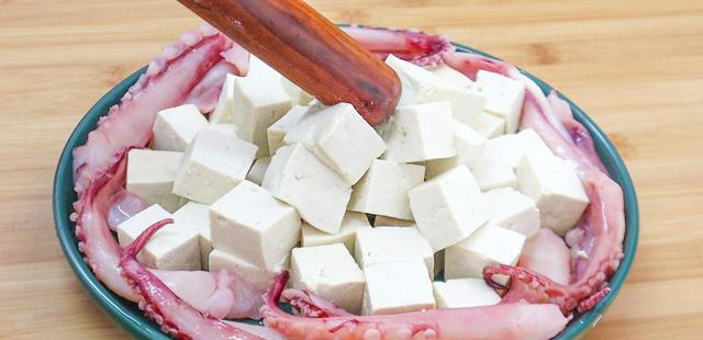 活了半辈子,头一次这样吃豆腐,滑嫩鲜美,豆腐比鲍鱼还要香休闲区蓝鸢梦想 - Www.slyday.coM 活了半辈子,头一次这样吃豆腐,滑嫩鲜美,豆腐比鲍鱼还要香休闲区蓝鸢梦想 - Www.slyday.coM