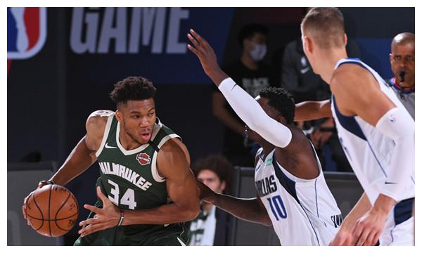 东契奇36 14 19独行侠加时胜雄鹿,字母哥34 13 5帽