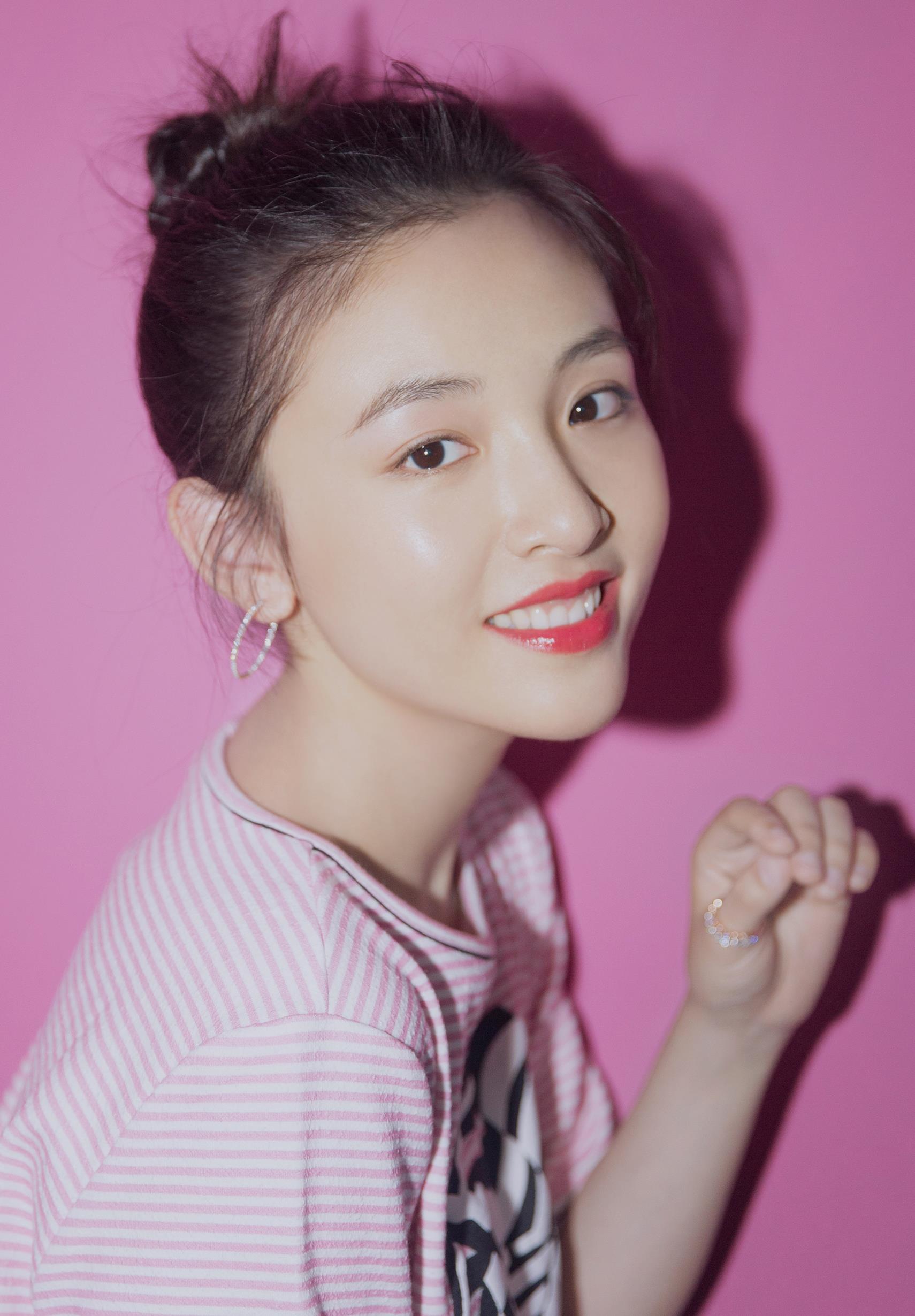 超美吴倩:第4710期时尚潮流穿搭美图欣赏