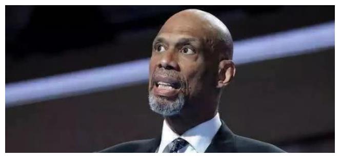 杰西·格洛弗,是李小龙在美国收的第一个徒弟,虽然已年过