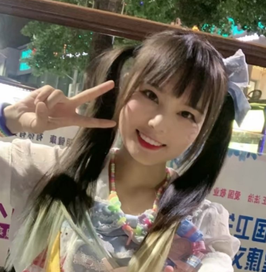 原相机下的网红,火线妹依旧甜美,李子柒很有气质,韩美娟超帅气