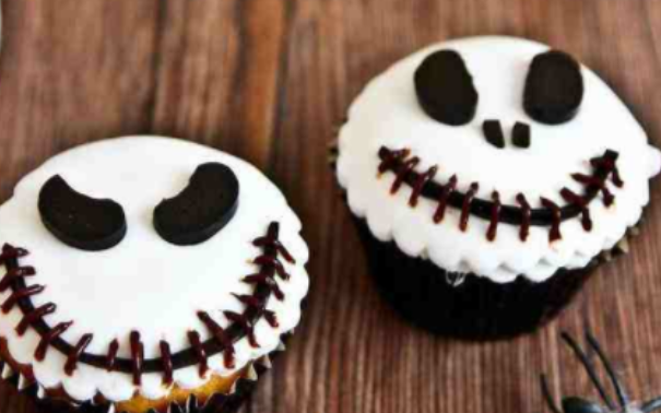 同样是蛋糕,日本的太俗,美国的恐怖,看了中国的,孩子表示头疼休闲区蓝鸢梦想 - Www.slyday.coM 同样是蛋糕,日本的太俗,美国的恐怖,看了中国的,孩子表示头疼休闲区蓝鸢梦想 - Www.slyday.coM