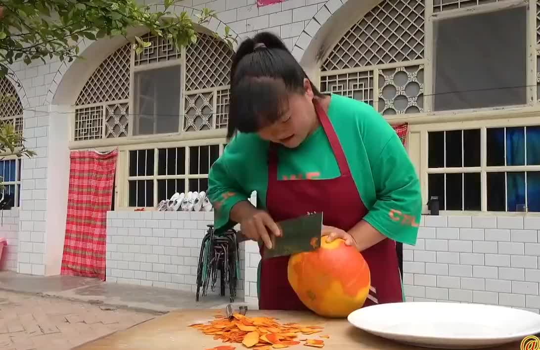 陕北霞姐家常馒头做法,不加一滴水,个个松软香甜,全家都爱吃!