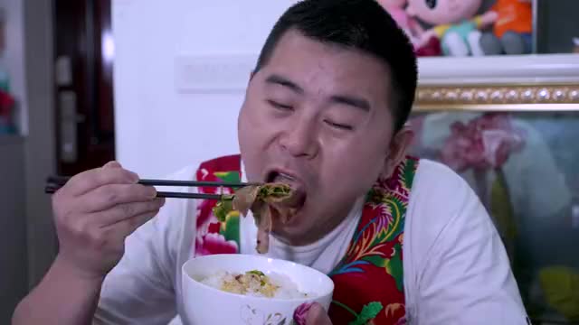 超小厨2个猪肚拌红油,麻辣够味真下饭,三人配上大米饭,真解馋