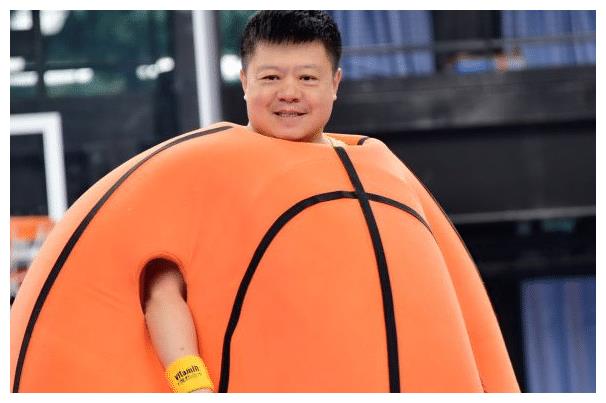 他是马季的儿子妻子是原央视主持人如今生活让人羡慕