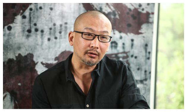 与马伊琍相恋4年的管虎,为何转身娶了她的闺蜜梁静?