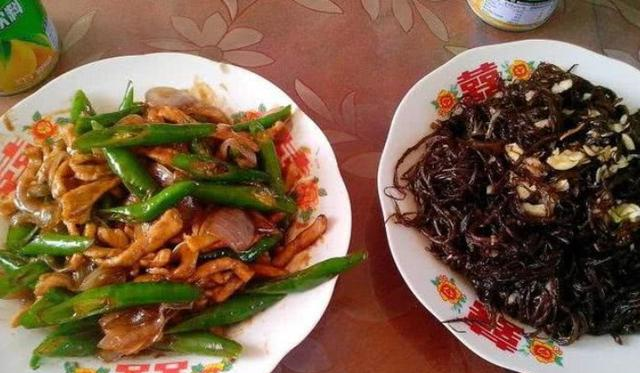 老婆在家做的丰盛晚餐，我拍照后发朋友圈，老板看后悄悄给我留言休闲区蓝鸢梦想 - Www.slyday.coM