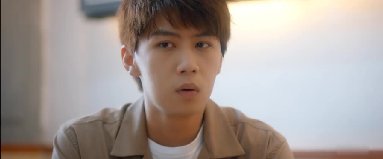 小休讲着与池炎的爱情故事虽然是那么感人可他却不曾记得