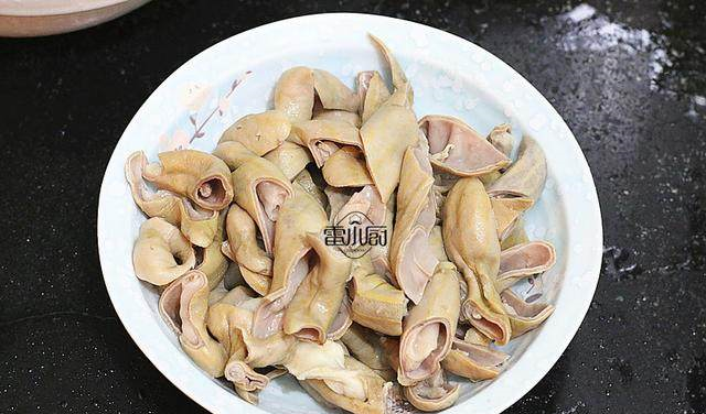 猪身上这东西11块钱一斤,比肥肠便宜,也更好吃,有些菜场没得卖休闲区蓝鸢梦想 - Www.slyday.coM 猪身上这东西11块钱一斤,比肥肠便宜,也更好吃,有些菜场没得卖休闲区蓝鸢梦想 - Www.slyday.coM