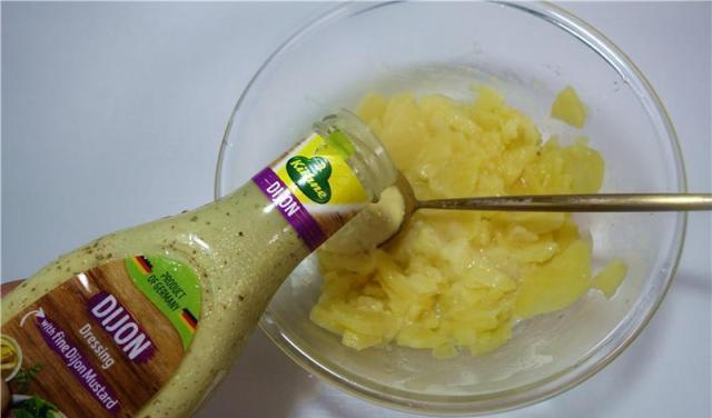 土豆泥这样做,细腻香甜营养丰富,比肯德基的还好吃,孩子吃不够休闲区蓝鸢梦想 - Www.slyday.coM 土豆泥这样做,细腻香甜营养丰富,比肯德基的还好吃,孩子吃不够休闲区蓝鸢梦想 - Www.slyday.coM