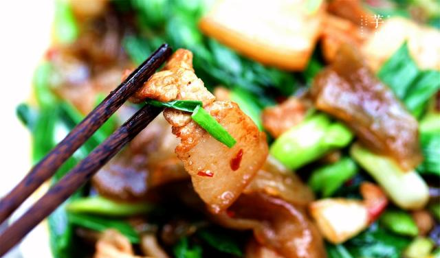 蒜苗盐煎肉最好吃的做法,一周3次吃不够,肥而不腻,美味又下饭|盐煎肉