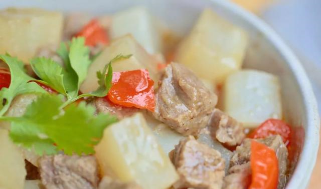 萝卜炖牛肉不入味?加上这"1步",萝卜香软,牛肉没腥味__财经头条