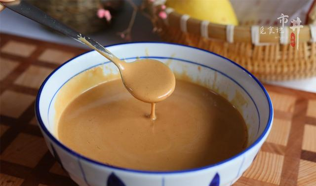 吃涮羊肉火锅,蘸料学会"二八酱",老北京味儿,和火锅店一样香__财经