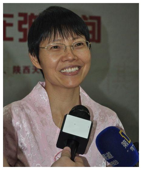 棋圣成渣男,聂卫平还不忘自夸情商高,3个老婆1个比1个好