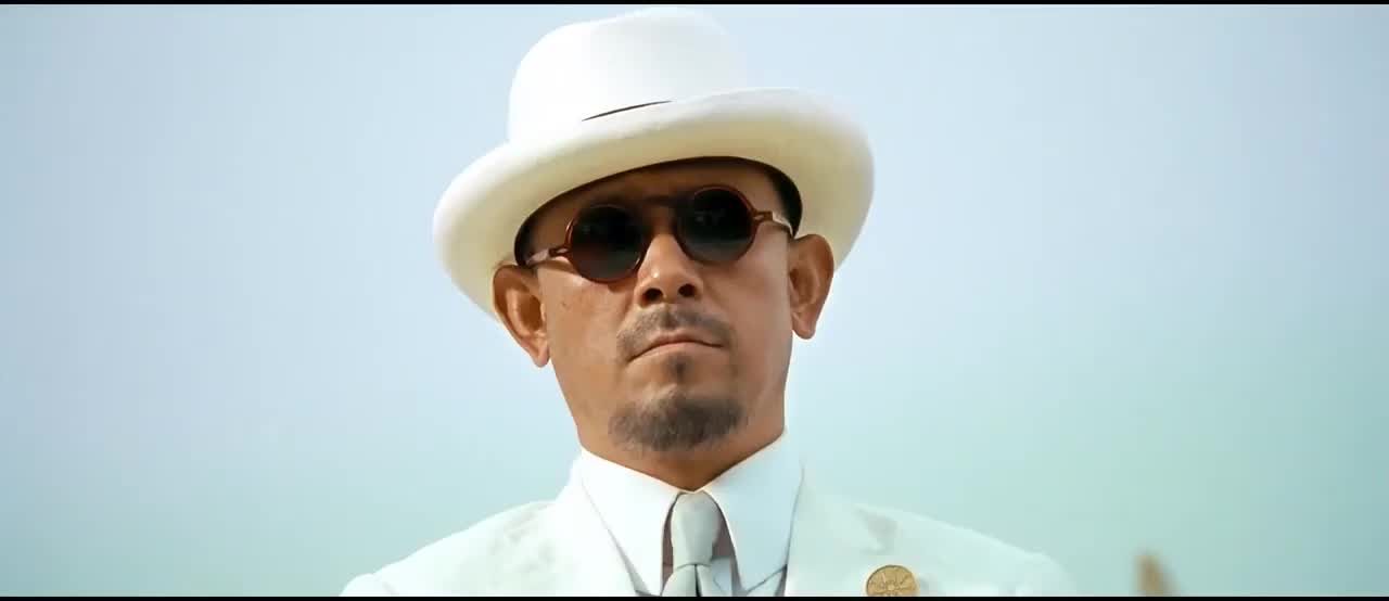 让子弹飞张麻子上任鹅城县长黄四郎坐着轿子赶来虚晃一枪