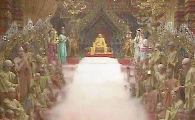 《西游记》中"天庭"和"佛届"的神仙体系是怎么划分的?