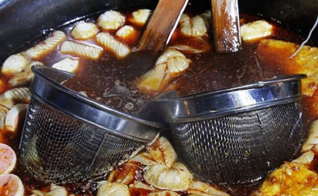 为什么越来越多人“打死”不吃路边的麻辣烫了?看完明白其原因休闲区蓝鸢梦想 - Www.slyday.coM 为什么越来越多人“打死”不吃路边的麻辣烫了?看完明白其原因休闲区蓝鸢梦想 - Www.slyday.coM