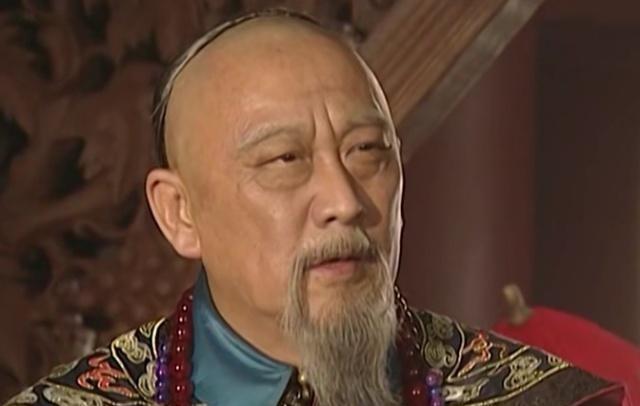 康熙王朝中索额图收养朱三太子的女儿红玉其用意如何