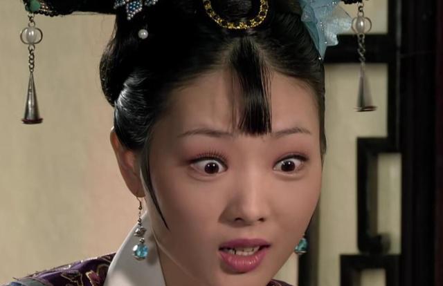 除了夏冬春,也不乏因自大而折命的人,比如不久就出现的余莺儿,她本是