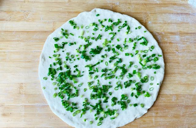 葱花卷可以这样做，外皮酥脆，里面柔软，简单省时，很适合当早餐休闲区蓝鸢梦想 - Www.slyday.coM