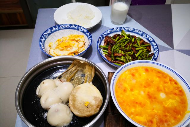 晒儿子做的早餐,却因1道美食火了朋友圈,网友:真有才!照着做休闲区蓝鸢梦想 - Www.slyday.coM 晒儿子做的早餐,却因1道美食火了朋友圈,网友:真有才!照着做休闲区蓝鸢梦想 - Www.slyday.coM