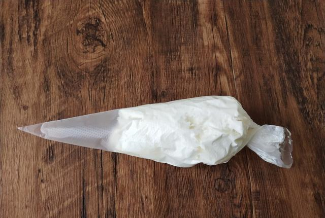 第一次烤泡芙，老公夸我可以去开店了，你们觉得怎么样？休闲区蓝鸢梦想 - Www.slyday.coM