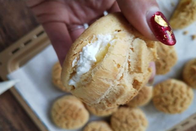 第一次烤泡芙，老公夸我可以去开店了，你们觉得怎么样？休闲区蓝鸢梦想 - Www.slyday.coM