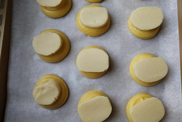 第一次烤泡芙，老公夸我可以去开店了，你们觉得怎么样？休闲区蓝鸢梦想 - Www.slyday.coM