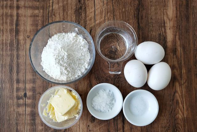 第一次烤泡芙，老公夸我可以去开店了，你们觉得怎么样？休闲区蓝鸢梦想 - Www.slyday.coM