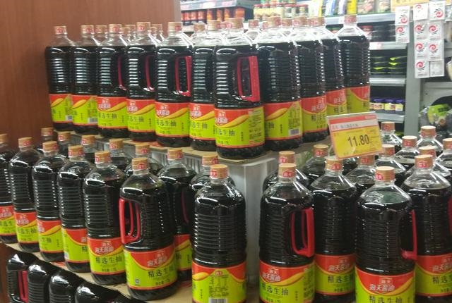 买酱油,只要瓶上出现"这个标号",不管价格多少,都是酿造酱油|酱油