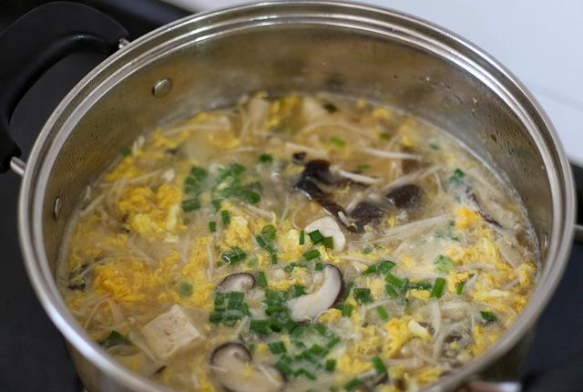 煮汤时,多加这一步,煮好的汤头,浓郁鲜香,味道更赞,快来试试|汤头|汤