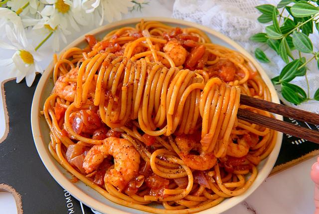 番茄虾仁意面好吃的秘诀,掌握这两点,意面更劲道,味道更鲜美!休闲区蓝鸢梦想 - Www.slyday.coM 番茄虾仁意面好吃的秘诀,掌握这两点,意面更劲道,味道更鲜美!休闲区蓝鸢梦想 - Www.slyday.coM